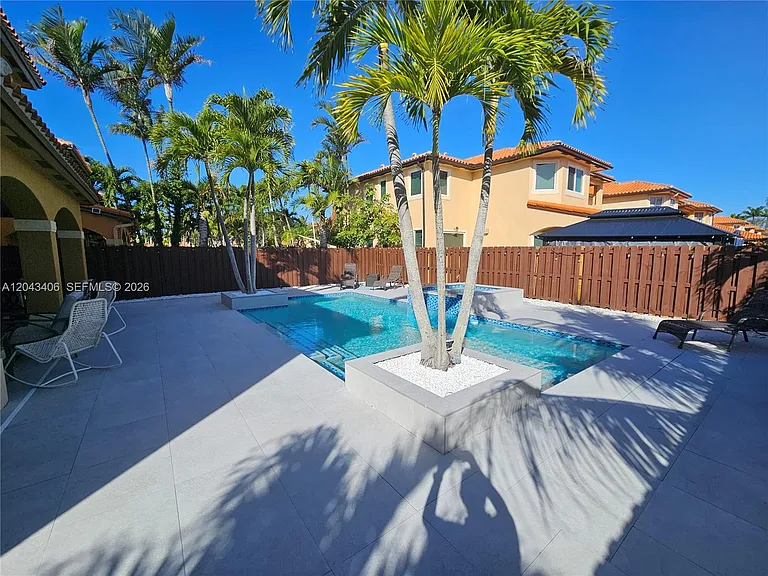 15561 SW 31st Ln — Photo 26