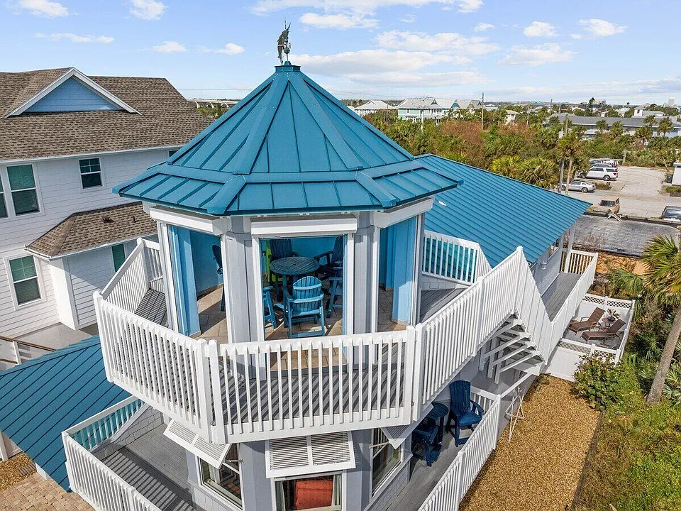 104 9th St S