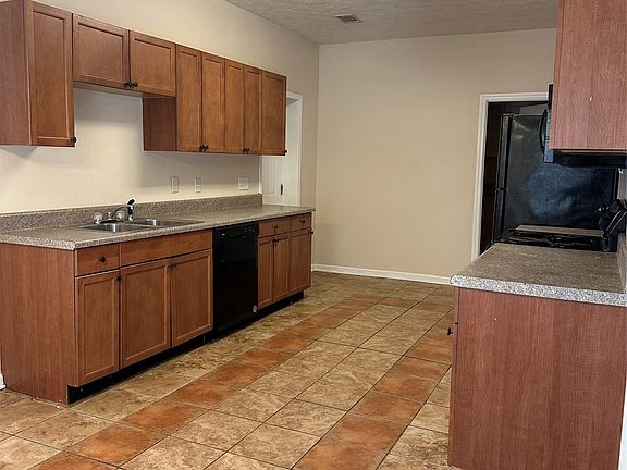 5th image of 1656 Jones Corner Rd