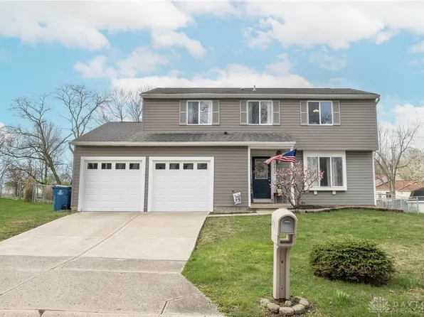 5870 Summersweet Dr, Clayton, OH 45315