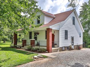 1582 Pottery Rd, Washington, MO 63090