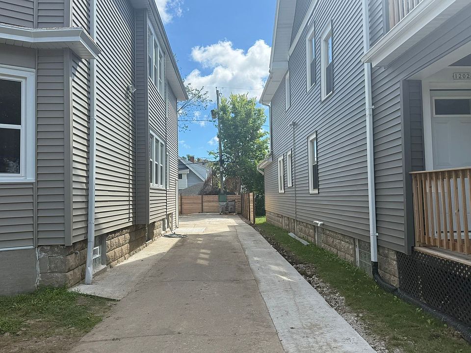 Building Photo 3