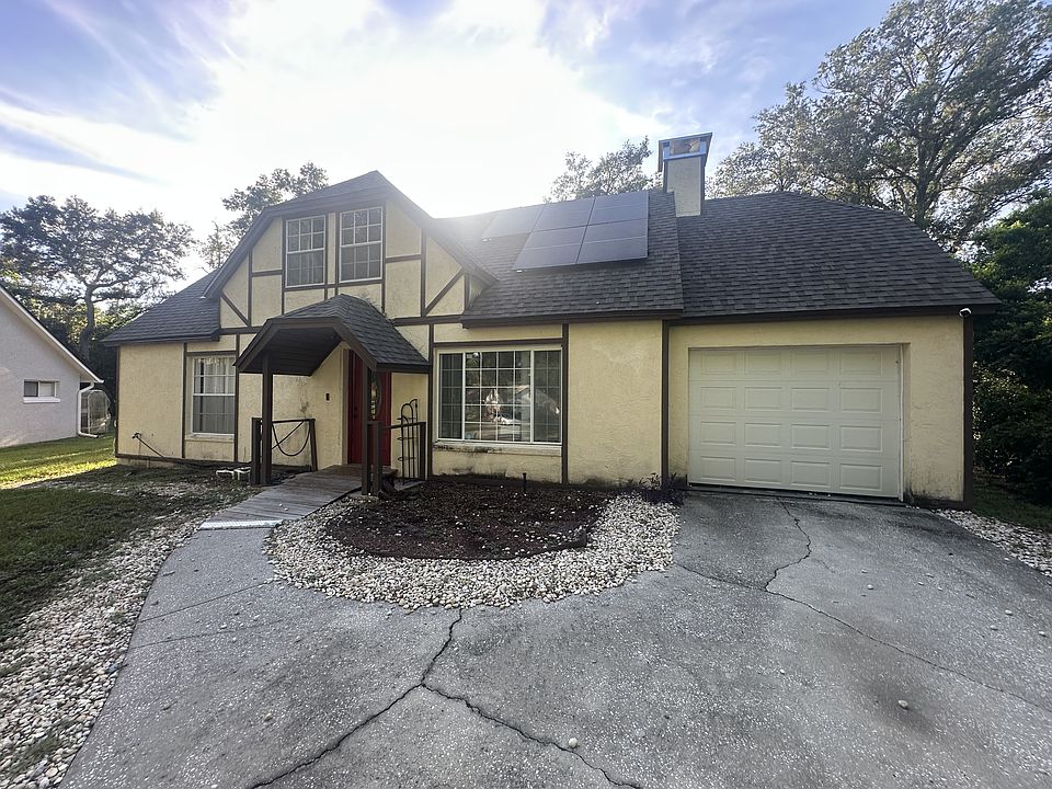1st image of 381 S Cobble Ct