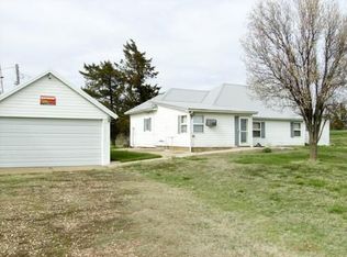 2079 Ute Rd, Miltonvale, KS 67466