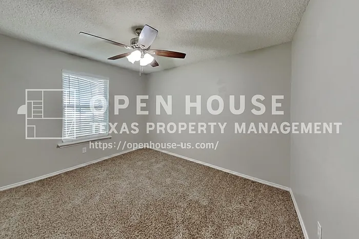 6100 Springwood Dr — Photo 15