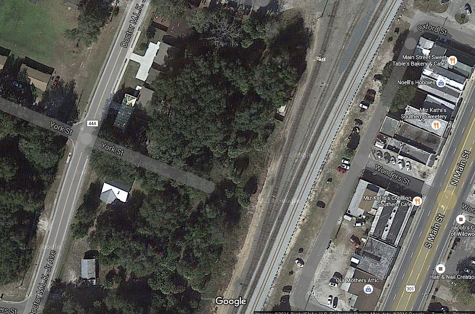 2nd image of 108 10th Dr