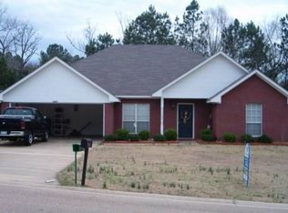 2003 Emily St, Tupelo, MS 38804
