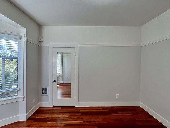 5th image of 190 8th Ave APT 3