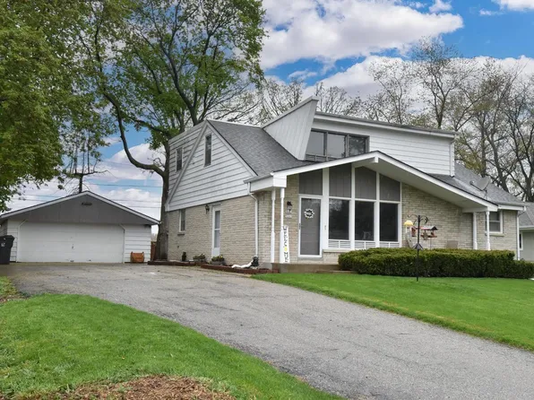 5641 South 106th STREET #5643, Hales Corners, WI 53130