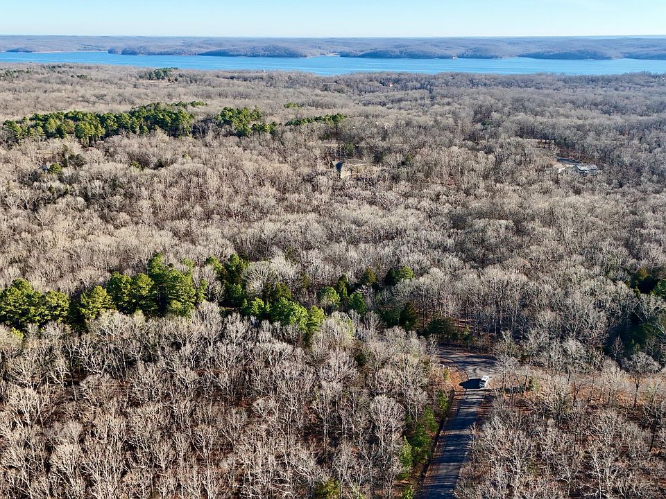 1st image of 9999 Hills Hollow Rd