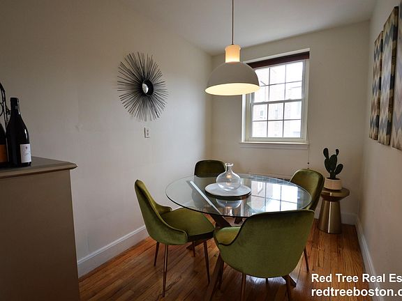 3rd image of 25 Englewood Ave #5A