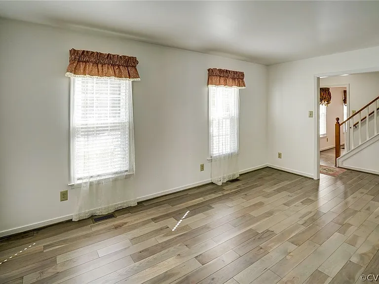 8112 Nashua Dr — Photo 7