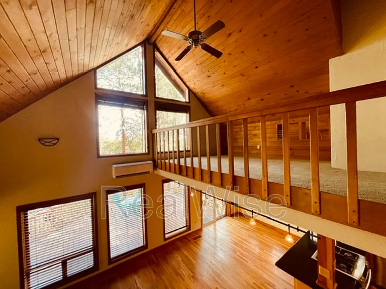 1711 Apache Dr — Photo 10