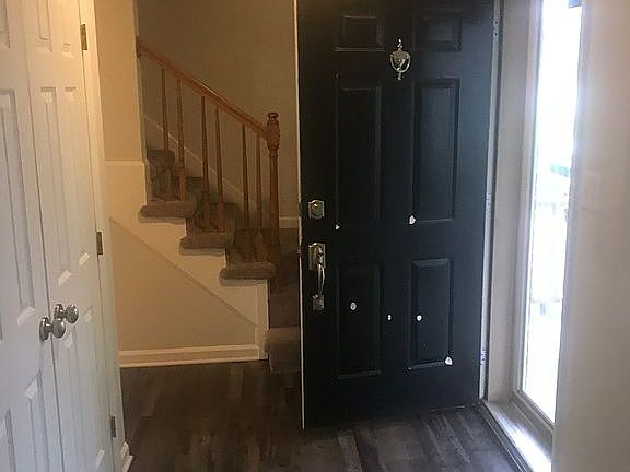 2nd image of 113 Orchard Ct