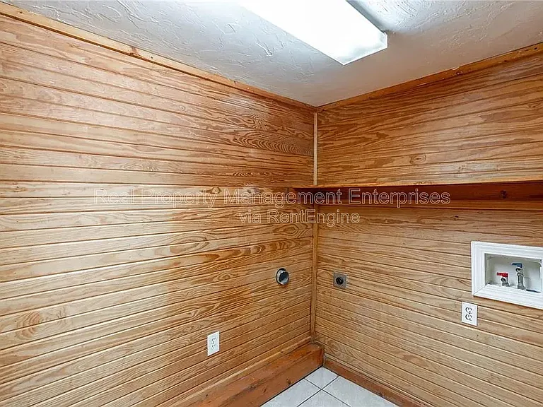 3633 N Youngs Blvd — Photo 18