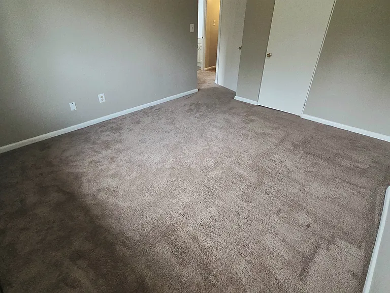 111 Pine Dr #10 — Photo 15