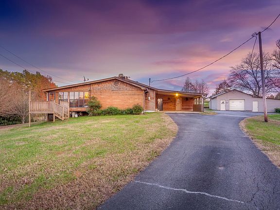 Exterior_Back_Twilight