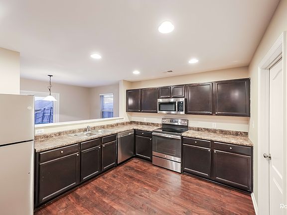 3rd image of 112 Pitts Griffin Dr