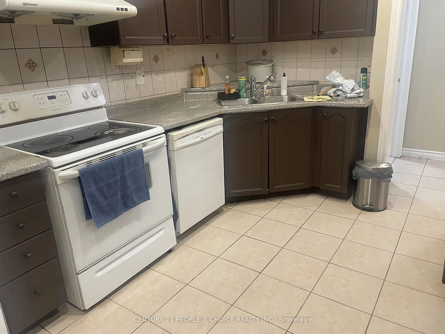4 bed, $3,000 — Photo 3