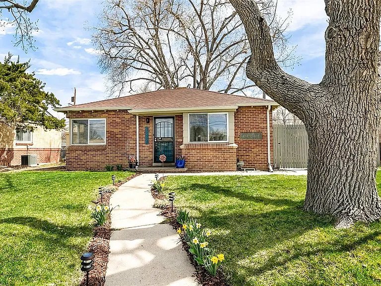 3564 Magnolia St — Photo 10