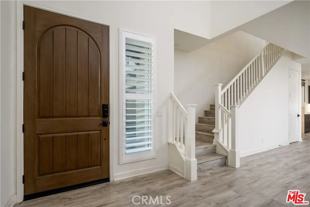 4 bed, 3.5 bath, 3082 sqft, $6,300 — Photo 2