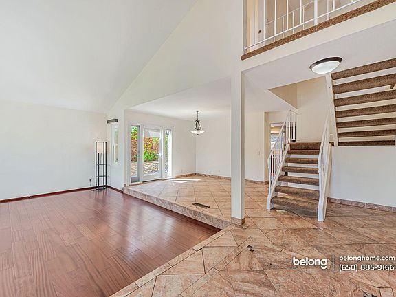 3rd image of 520 Weybridge Dr