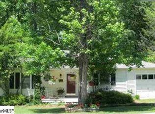 207 Ridgecrest Dr, Greenville, SC 29609