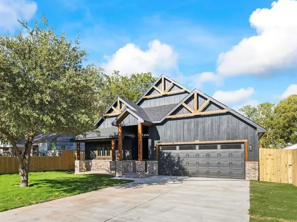 3214 NW Loraine St, Fort Worth, TX 76106