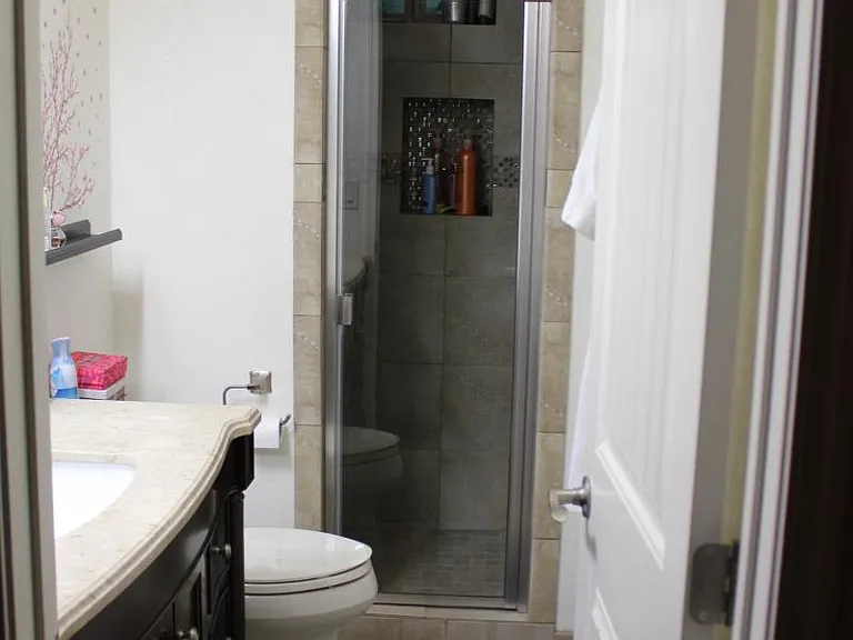 Master Bath 01