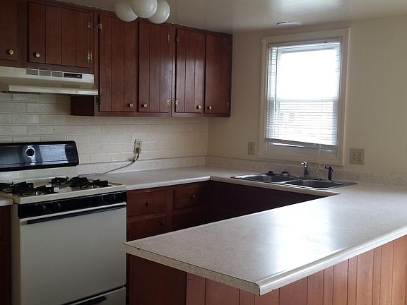 Cabinet space on top AND bottom!