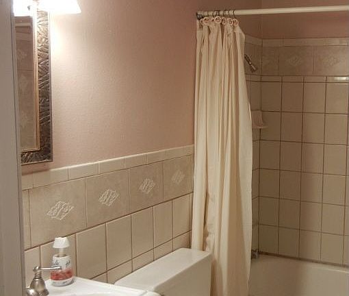 Bathroom2