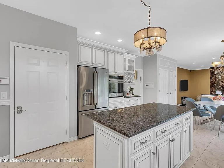 7 Mackenzie Rd — Photo 18