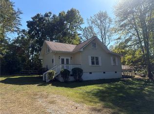 8912 Blue Hill Dr, Belews Creek, NC 27009