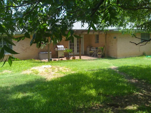 1001 E Applegate Dr, Austin, TX 78753