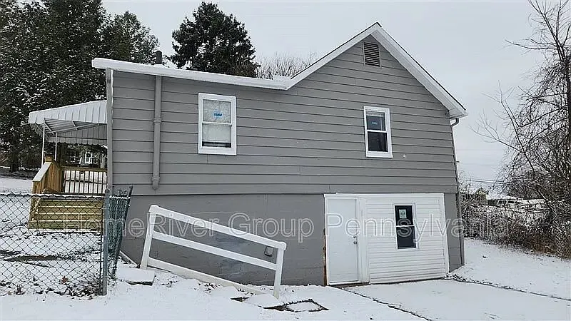 2 bed, 1.0 bath, 867 sqft, $1,685 — Photo 1