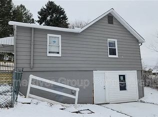 1190 Sycamore St, Washington, PA 15301