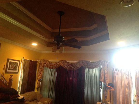 Mst bed room w tray ceiling