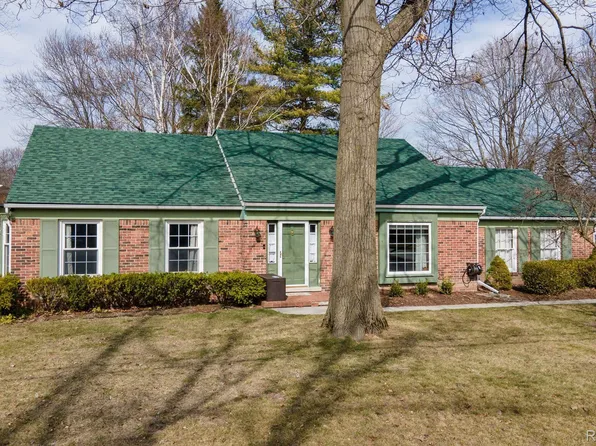 1011 N 2nd St, Saint Clair, MI 48079