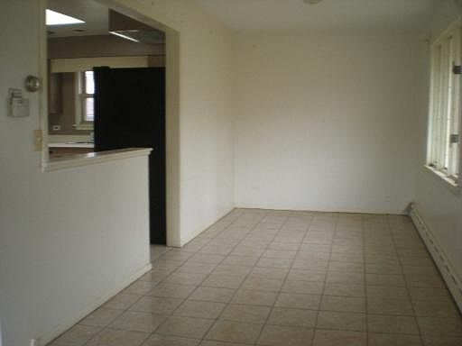 5th image of 14548 Blaine Ave