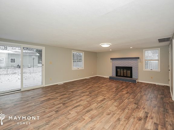5th image of 7064 Barton Dr
