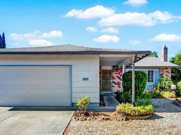 1365 W H Street, Dixon, CA 95620