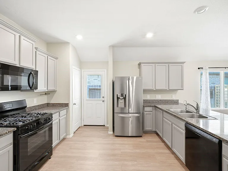 18463 Running Shadow Ct — Photo 17
