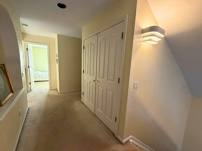 6028 Meadowview Dr — Photo 18
