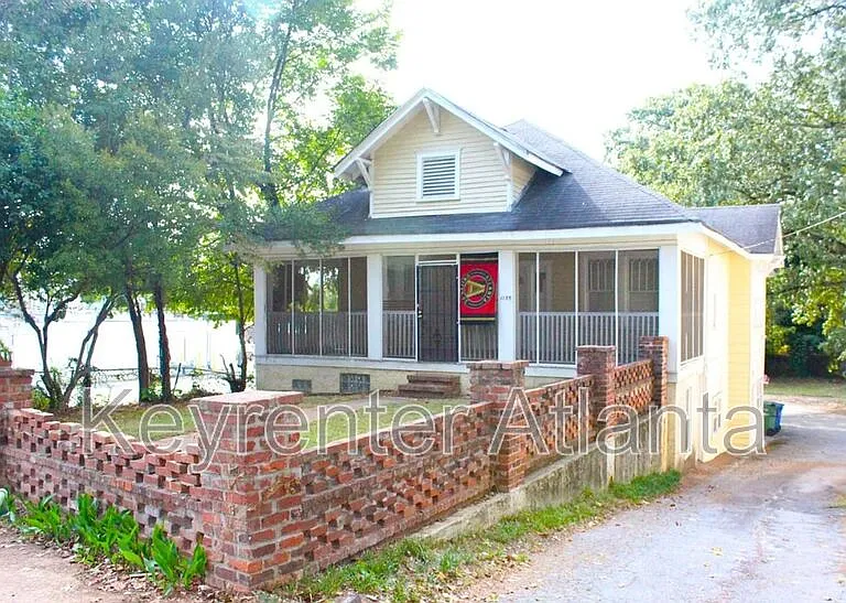 1155 United Ave SE #C — Photo 14