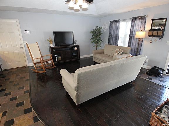 5th image of 2511 Pinnacle Dr