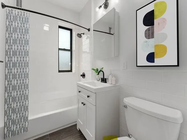 992 Amsterdam Avenue 507 image 3 of 3