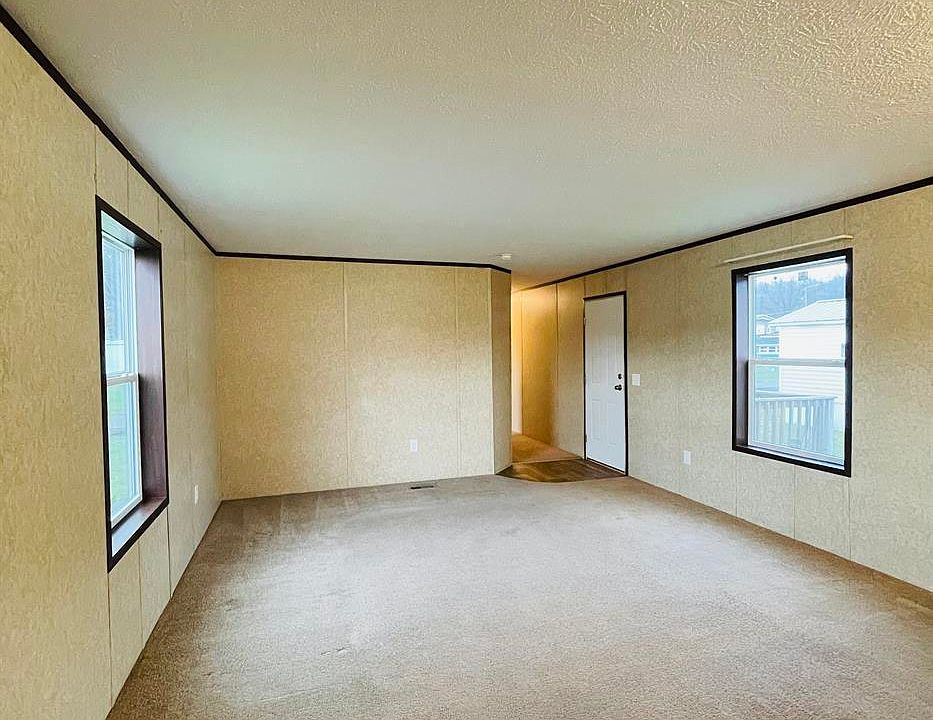 1st image of 114 Mulberry Cir