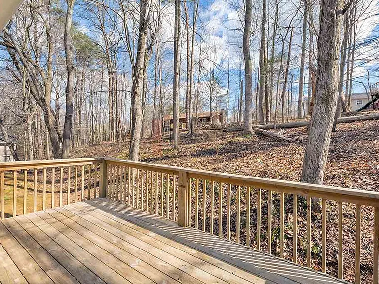 11 Landing Ct — Photo 2