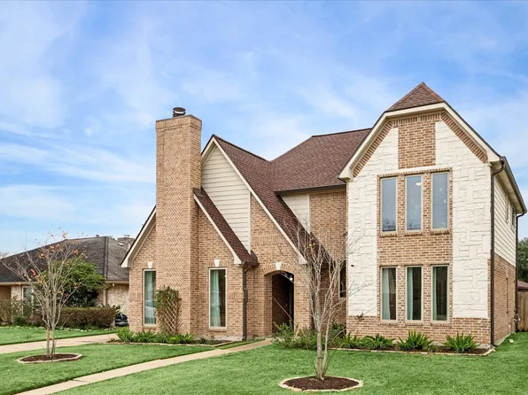 2423 1st St, Stafford, TX 77477