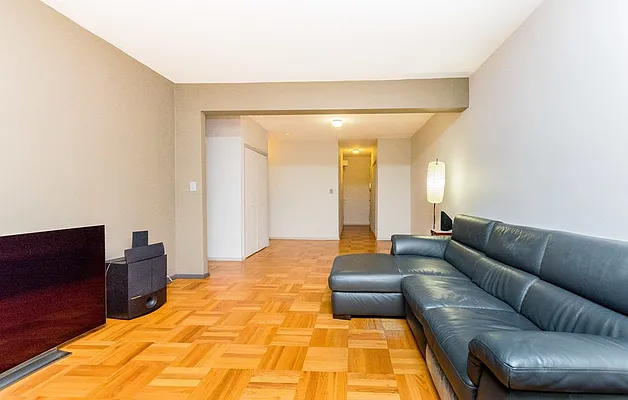 Sold by Re/Max In The City | media 12